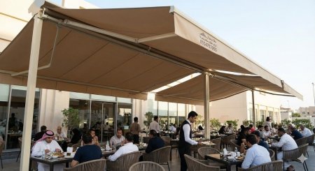 خدمات تركيب مظلات مطاعم متحركة من مظلات وسواتر فقط تواصل معنا 0554707955